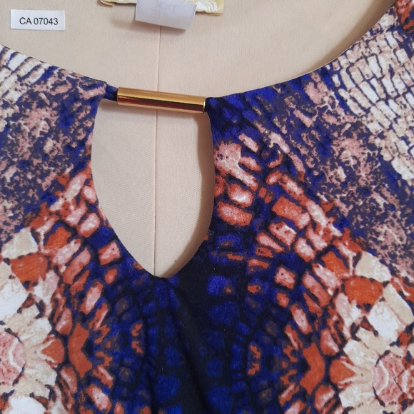 Ladies dress - Picture 2 of 6